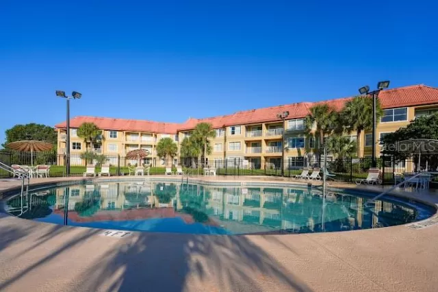 MLS: O6197482 Condo For Sale