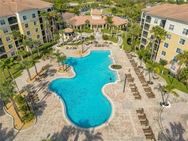 MLS: O6198008 Condo For Sale