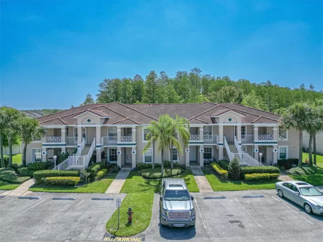 MLS: O6198491 Condo For Sale