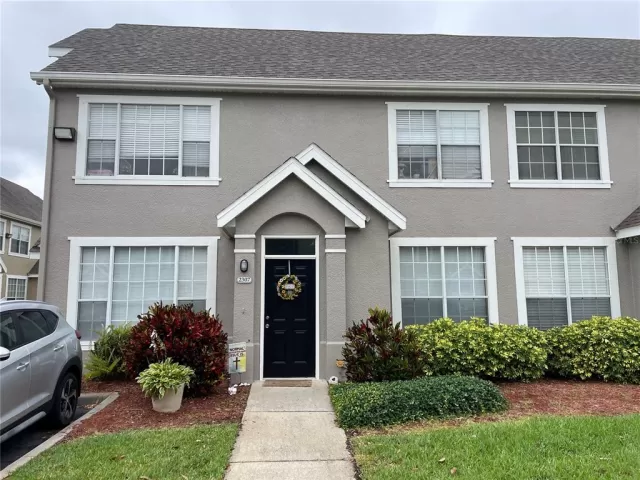 MLS: O6198701 Condo For Sale