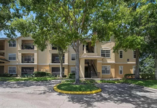 MLS: O6198747 Condo For Sale