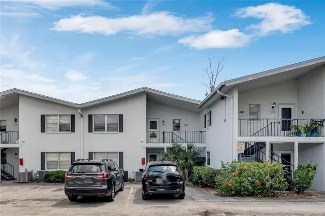 MLS: O6198852 Condo For Sale