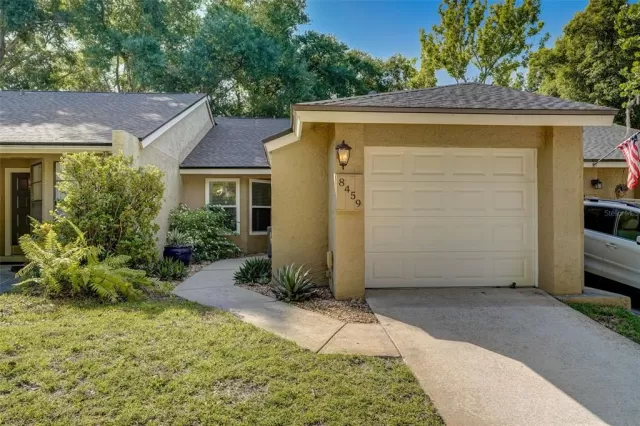 MLS: O6199016 Condo For Sale