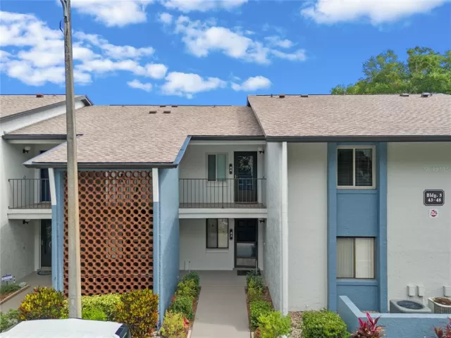 MLS: O6199430 Condo For Sale