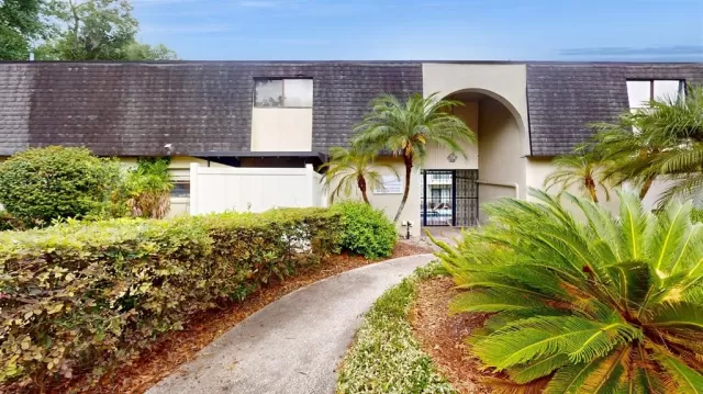 MLS: O6200314 Condo For Sale