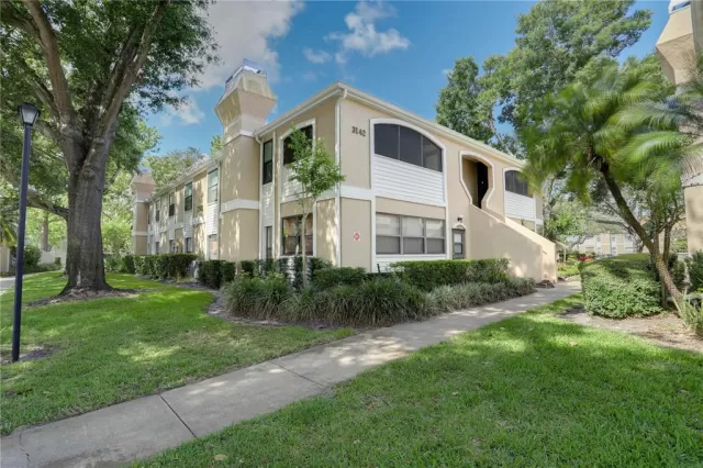 MLS: O6200419 Condo For Sale