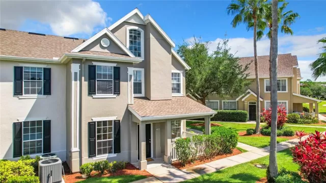 MLS: O6201164 Condo For Sale
