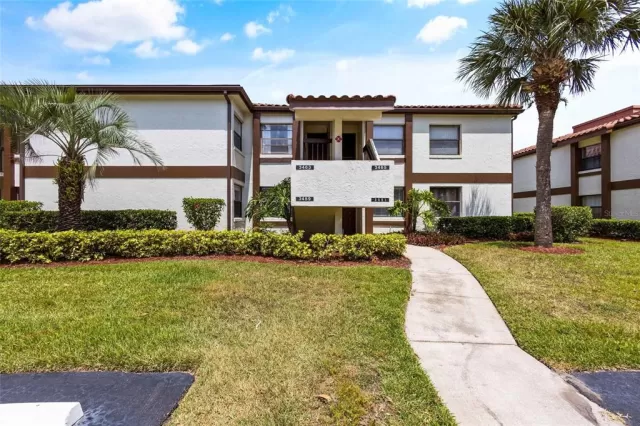 MLS: O6201928 Condo For Sale