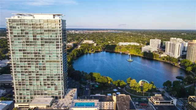 MLS: O6201934 Condo For Sale