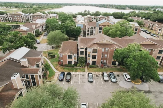 MLS: O6202066 Condo For Sale