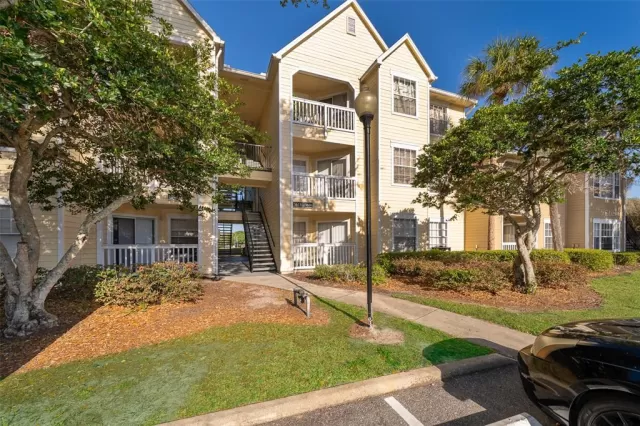 MLS: O6202342 Condo For Sale