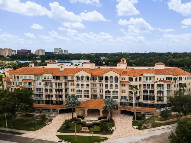 MLS: O6202734 Condo For Sale