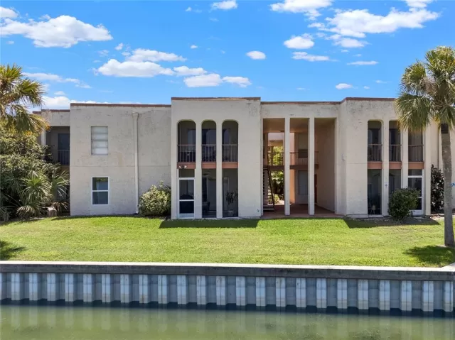 MLS: O6203207 Condo For Sale