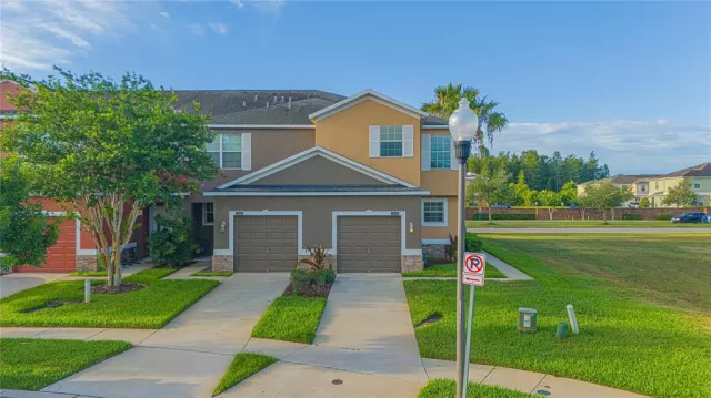 MLS: O6203294 Condo For Sale