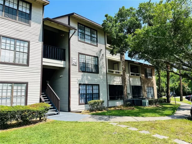 MLS: O6203308 Condo For Sale