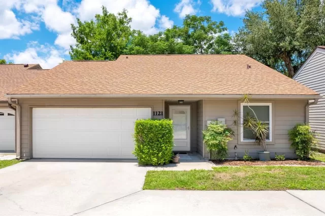 MLS: O6203871 Condo For Sale