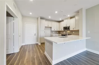 Photo #3: O6204239 Listing