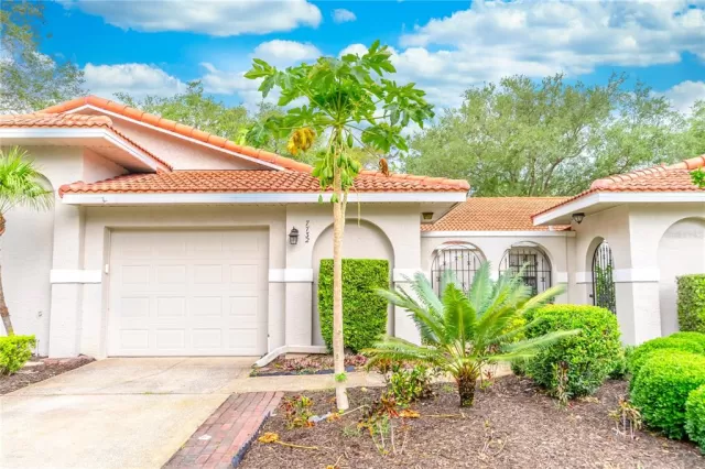 MLS: O6205112 Condo For Sale