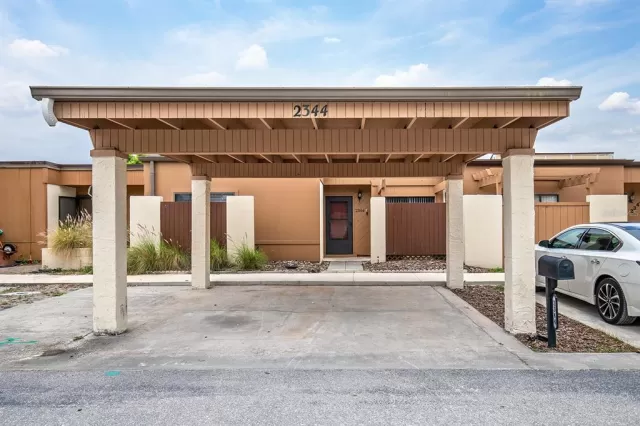 MLS: O6205754 Condo For Sale