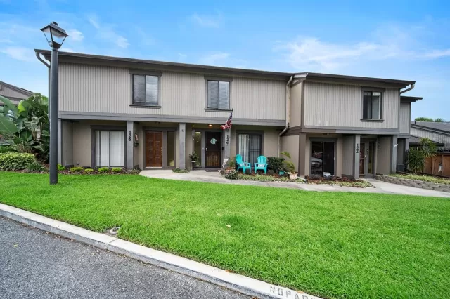 MLS: O6205900 Condo For Sale