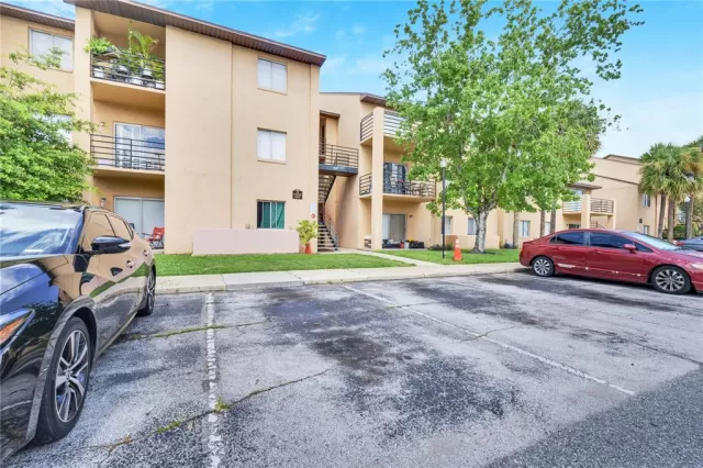 MLS: O6207053 Condo For Sale