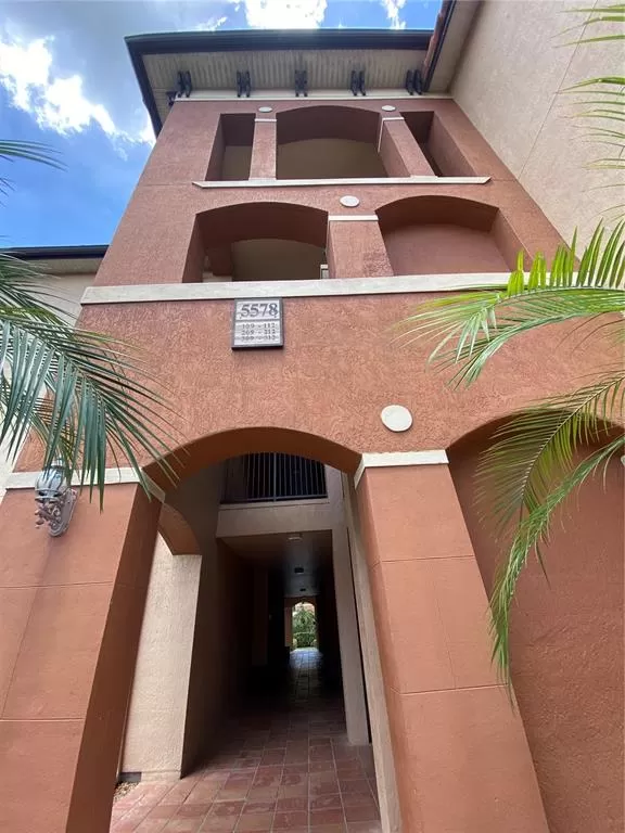 MLS: O6208222 Condo For Sale