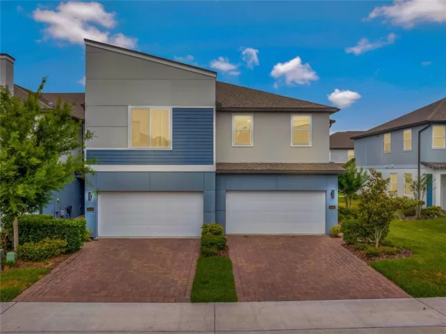 MLS: O6208301 Condo For Sale