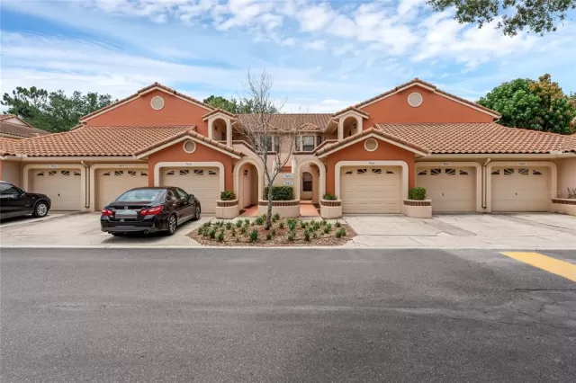 MLS: O6208454 Condo For Sale