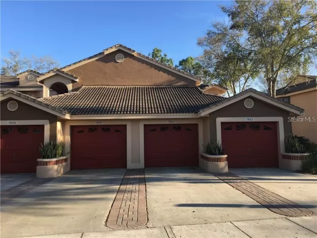 MLS: O6209297 Condo For Sale