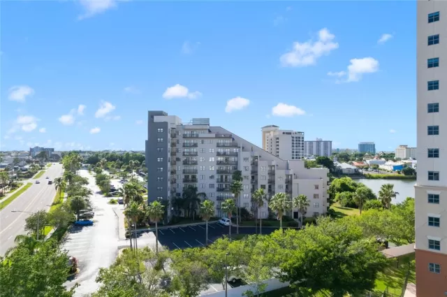 MLS: O6209567 Condo For Sale