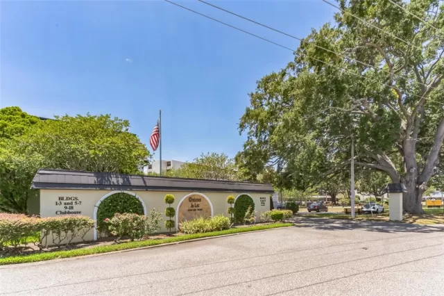 MLS: O6209870 Condo For Sale