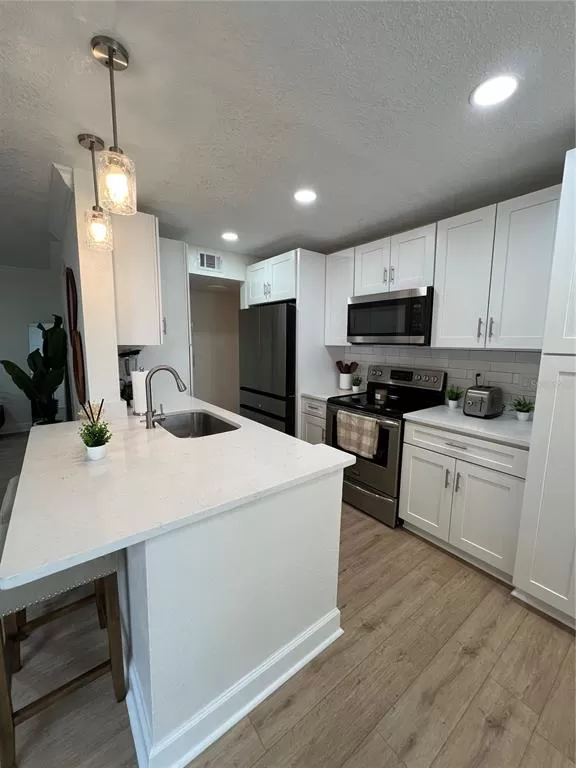 MLS: O6210586 Condo For Sale