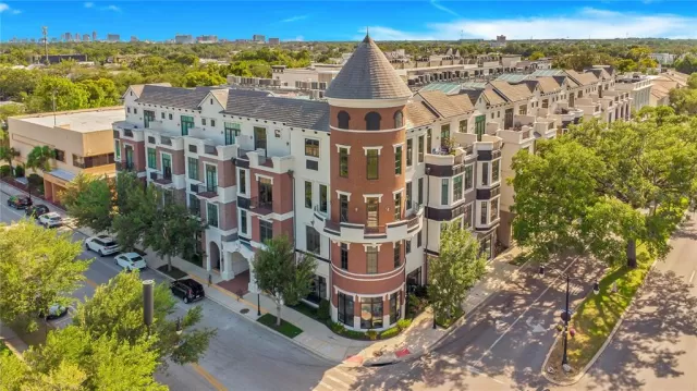 MLS: O6212475 Condo For Sale