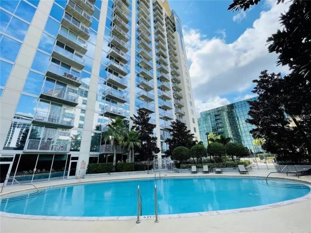 MLS: O6212969 Condo For Sale
