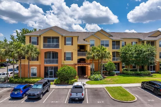 MLS: O6213258 Condo For Sale