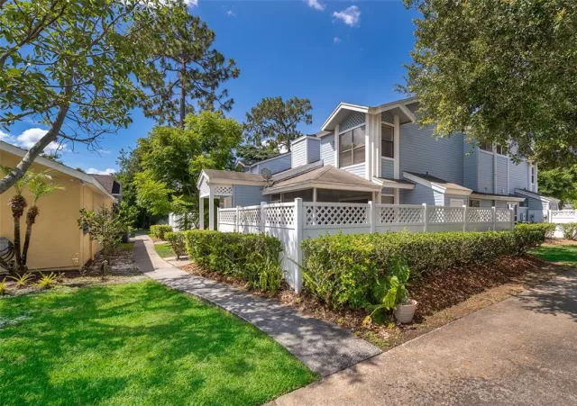 MLS: O6213485 Condo For Sale