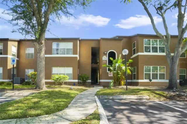 MLS: O6214877 Condo For Sale