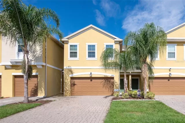 MLS: O6215195 Condo For Sale