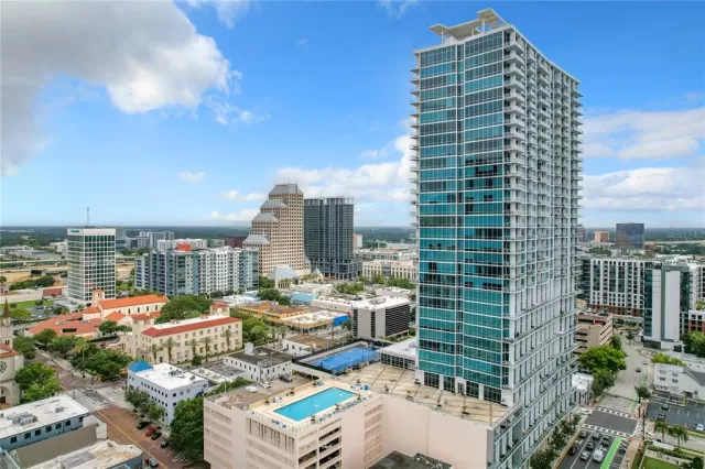 MLS: O6215446 Condo For Sale