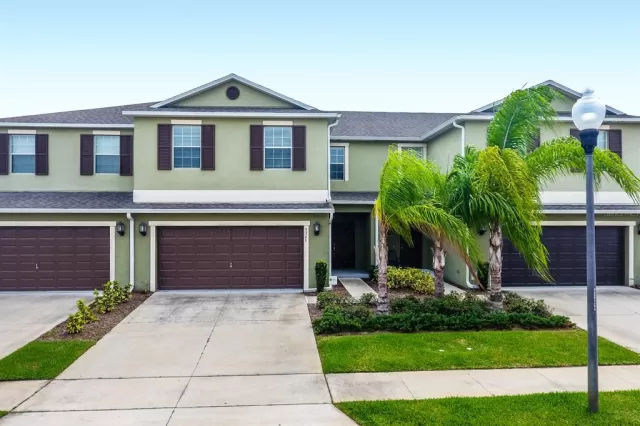 MLS: O6216251 Condo For Sale