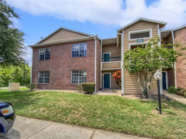 MLS: O6217059 Condo For Sale