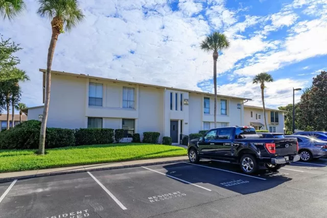 MLS: O6217602 Condo For Sale