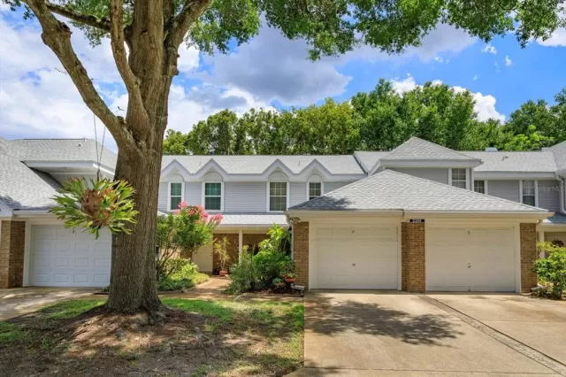 MLS: O6218199 Condo For Sale