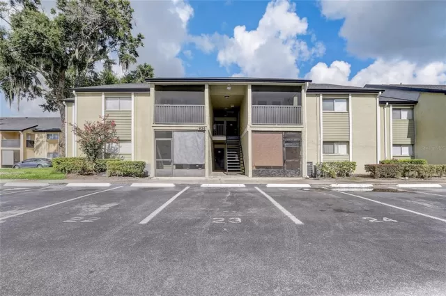 MLS: O6218713 Condo For Sale