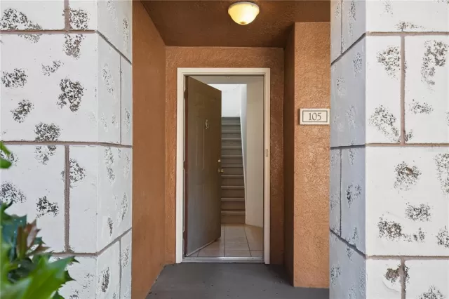 MLS: O6220198 Condo For Sale