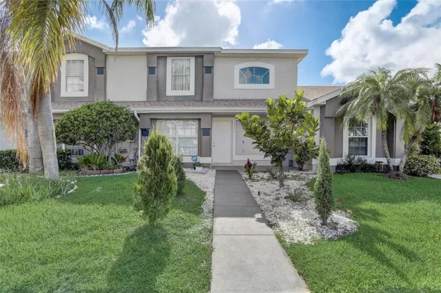 MLS: O6220345 Condo For Sale