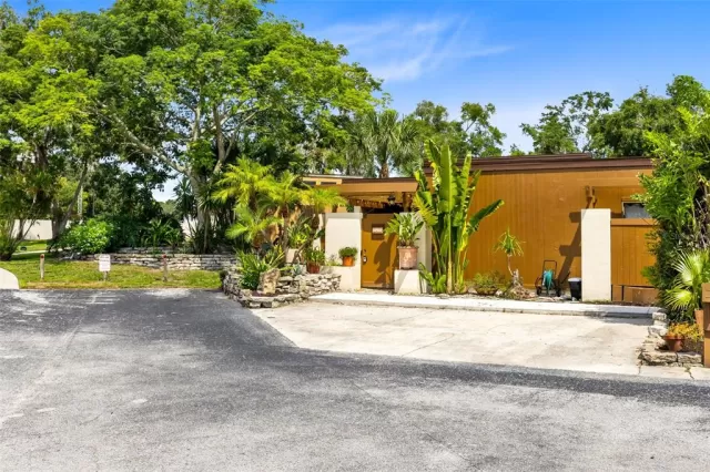 MLS: O6220425 Condo For Sale