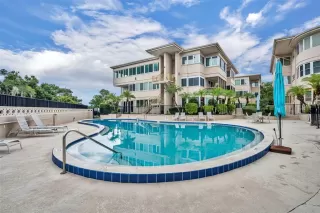 Photo #6: O6222481 Listing