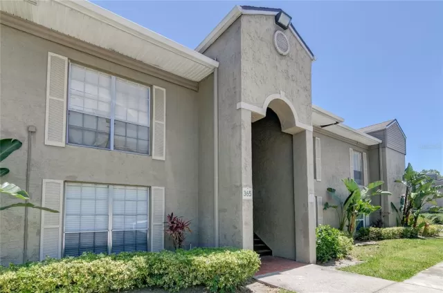 MLS: O6222745 Condo For Sale