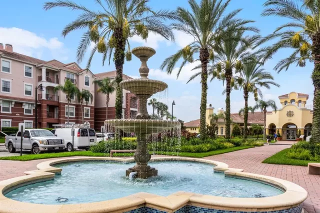 MLS: O6223830 Condo For Sale